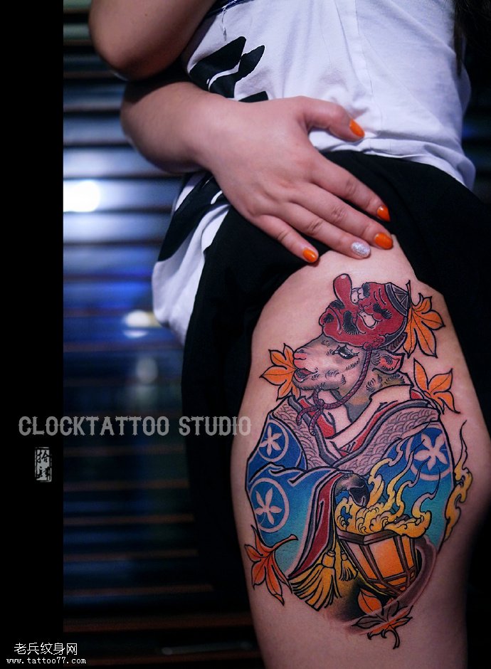 大腿彩绘一只日式羊纹身图案