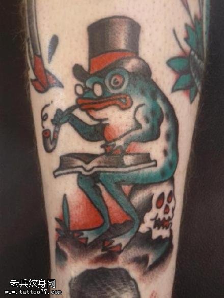 小腿上的青蛙先生纹身图案