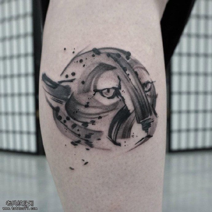 小腿水墨小老虎纹身图案