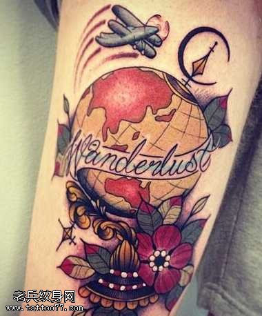 红地球仪纹身图案