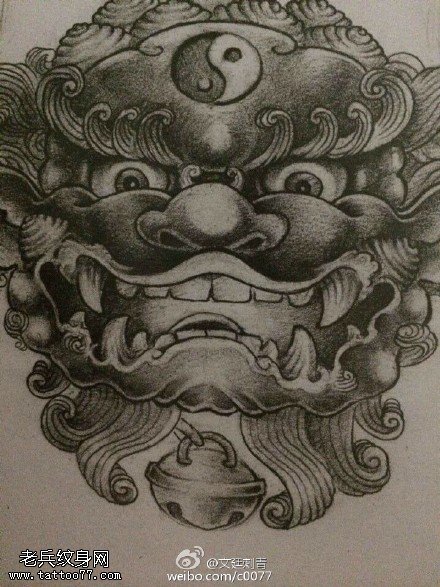 守护平安的狮子手稿纹身图案