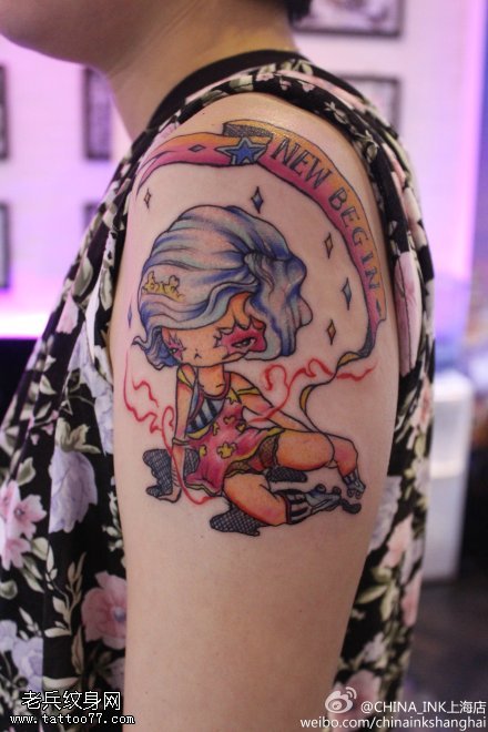 手臂女郎纹身手稿图案