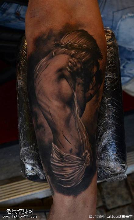 部落美女纹身图案