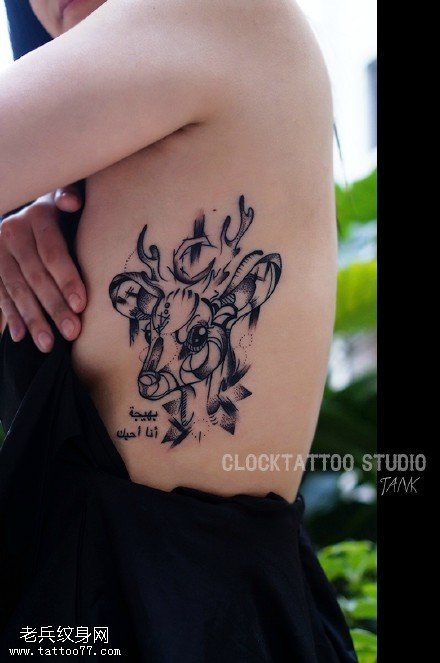 精美的羚羊纹身图案