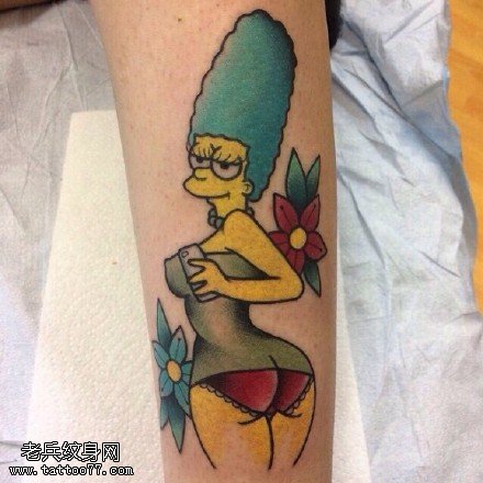 欧美肥臀女郎纹身图案