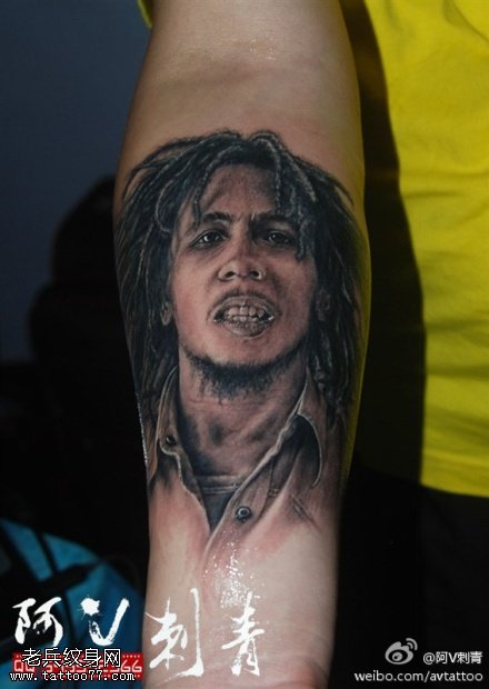 精致肖像纹身图案