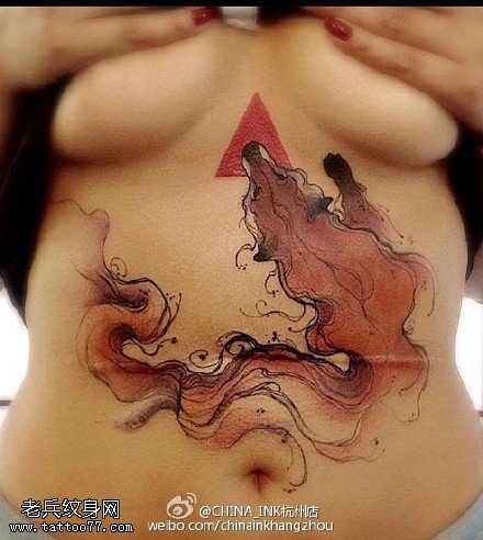 腹部抽象浮华红色小狐狸纹身图案