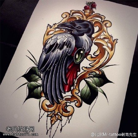经典的乌鸦翅膀纹身图案