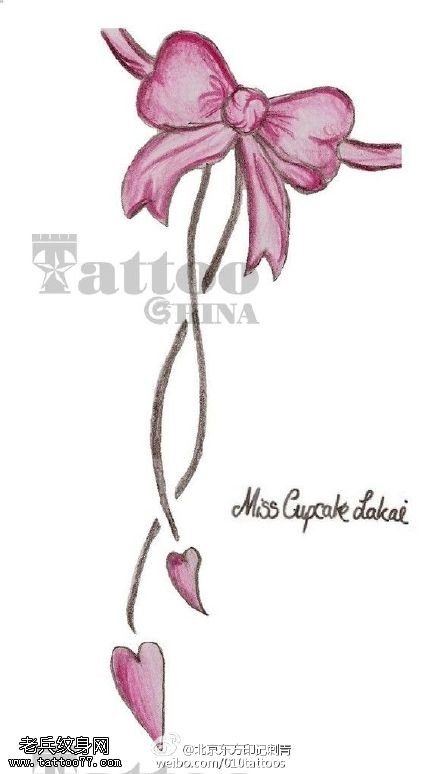 手绘精美的蝴蝶结纹身图案