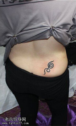 腰部音符纹身图案