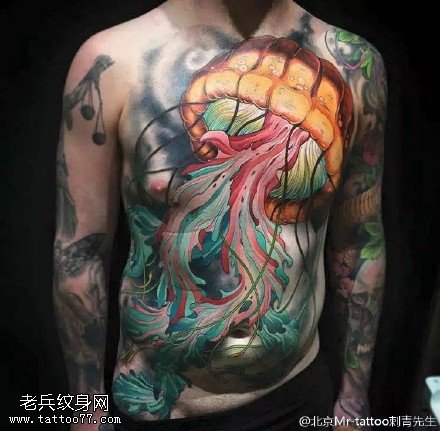 水墨风大水母纹身图案