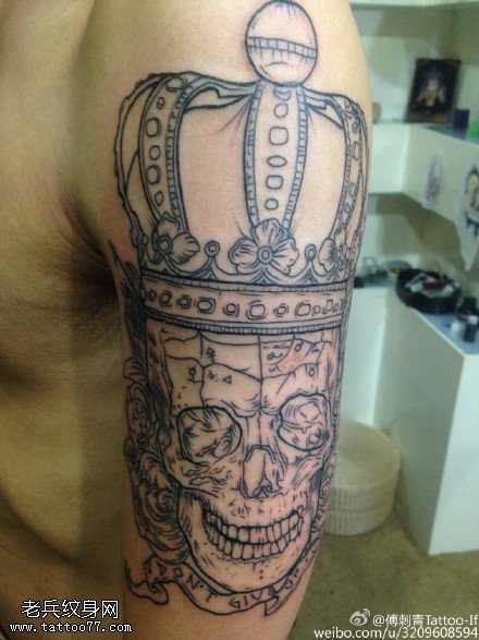 经典点刺皇冠骷髅纹身图案