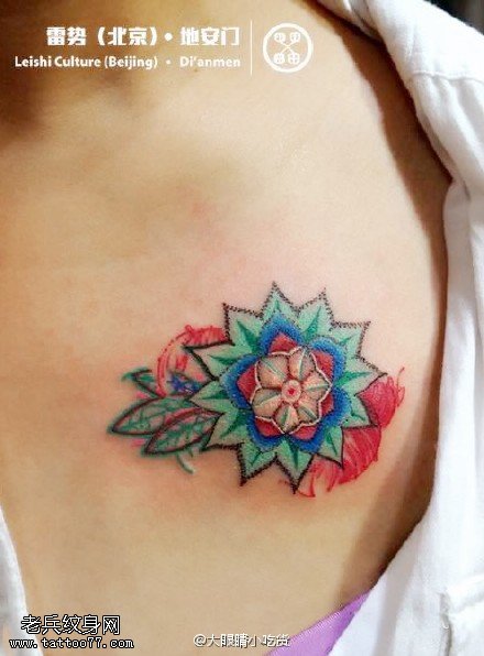 色彩艳丽花纹身图案
