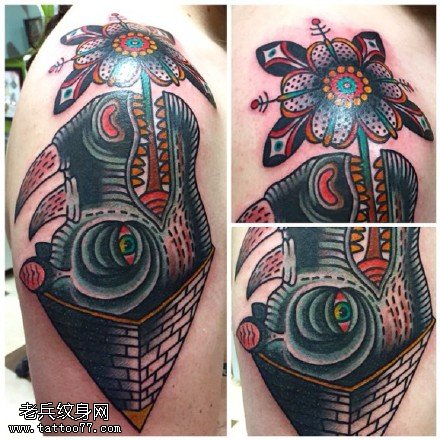 欧美经典鲨鱼纹身图案