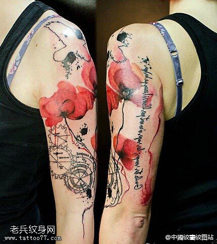 闺蜜时尚个性的半胛纹身图案