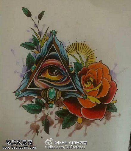 花卉中的上帝之眼纹身图案
