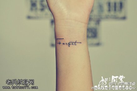 简单清爽的英文纹身图案