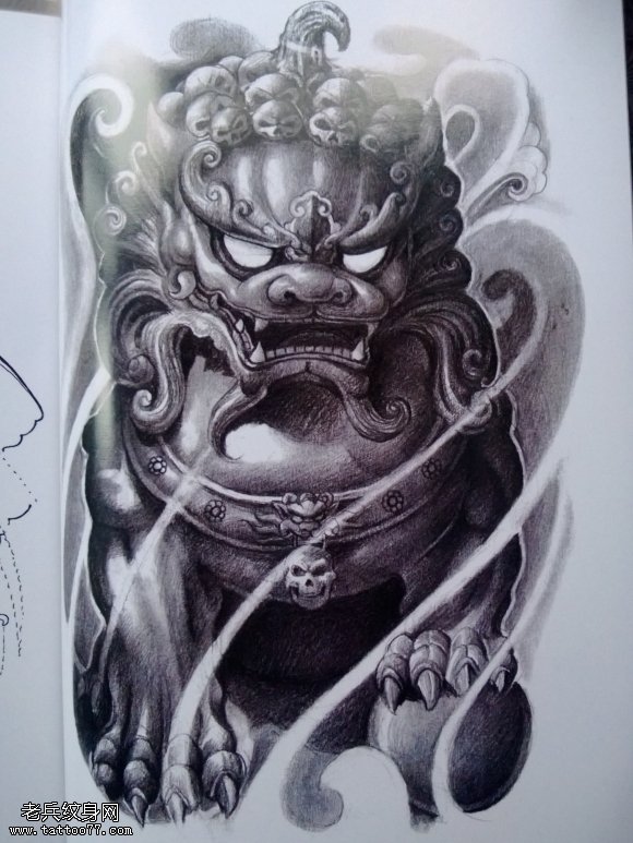 一款唐狮纹身图案