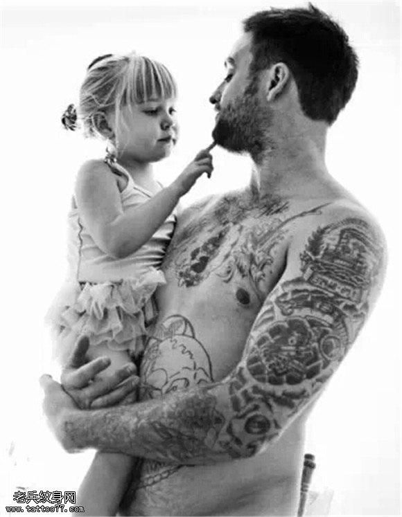 纹身爸爸也是爸爸