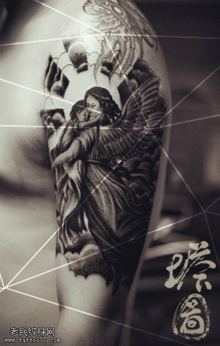 手臂个性天使纹身图案