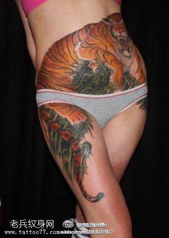 腰部猛虎下山纹身图案