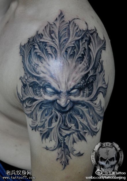 恐怖怪物头纹身图案