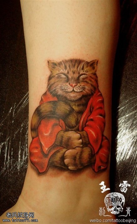 微笑可爱猫咪纹身图案