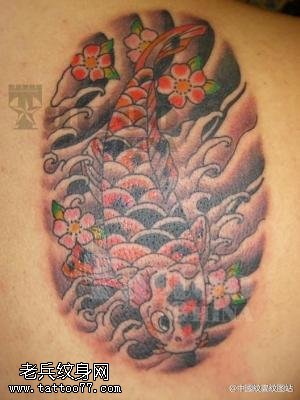 清爽的小锦鲤手稿纹身图案