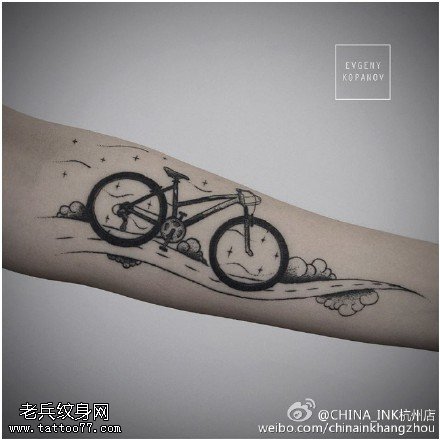 清爽时尚自行车纹身图案