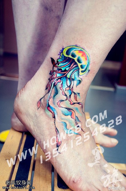 彩绘水母纹身图案