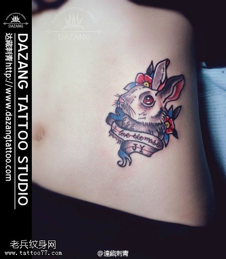 漂亮的小兔子纹身图案