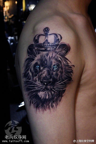 霸气的狮子王纹身图案