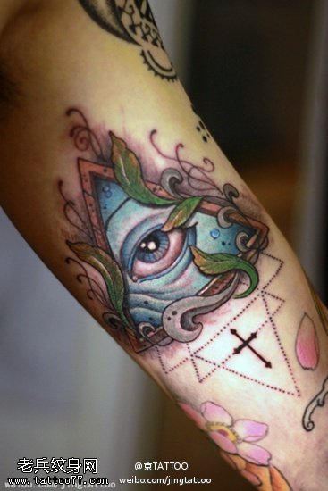 神话色彩浓重泉之眼纹身图案