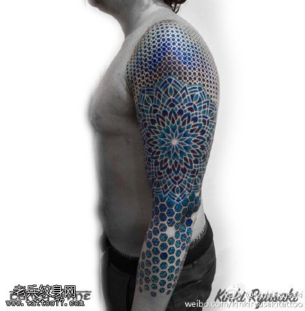 一组超炫密集的图腾纹身图案