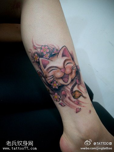 笑眯眯可爱猫头纹身图案