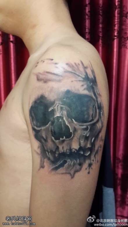 抽象帅气骷髅头纹身图案