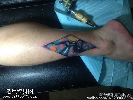 脚腕几何图形彩色纹身图案