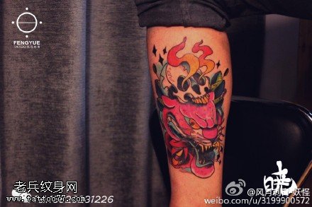 彩绘惊悚的骷髅纹身图案