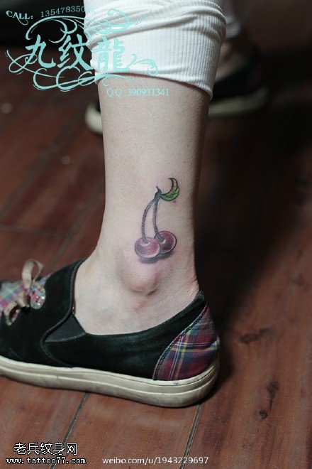 清新精美的樱桃纹身图案