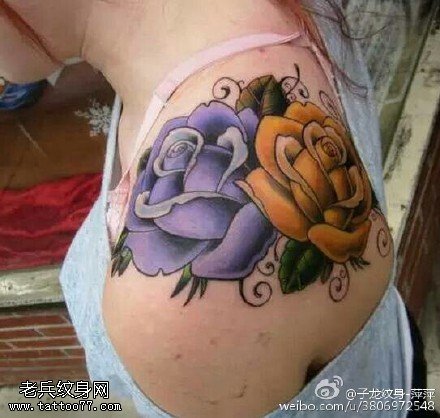 肩膀漂亮的玫瑰纹身图案