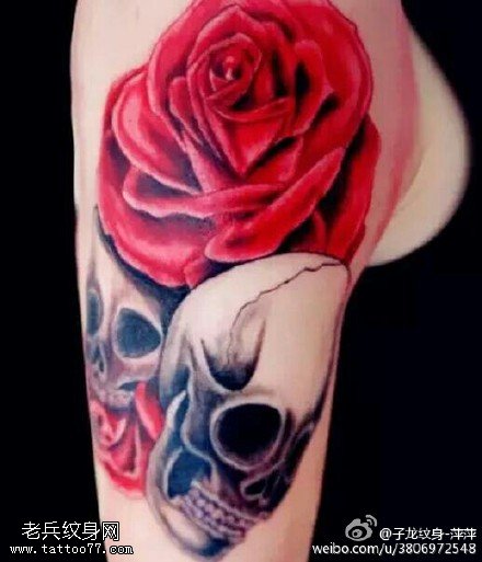 唯美经典玫瑰骷髅纹身图案