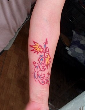 美女手臂图腾凤凰纹身图案图片