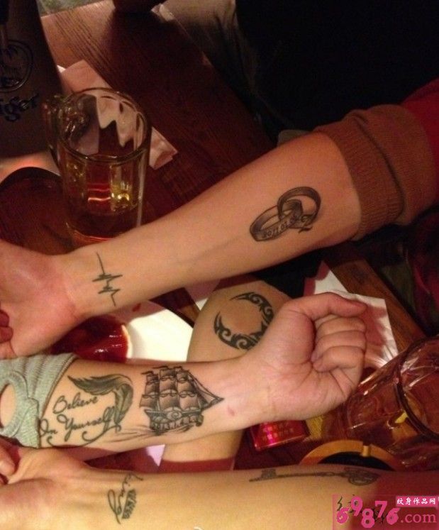 手臂个性纹身大比拼图片