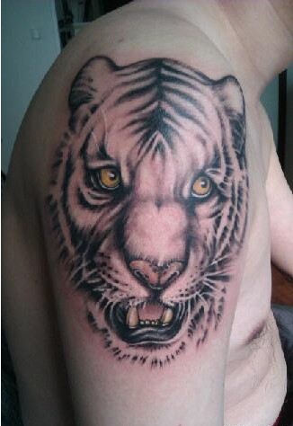 凶猛老虎纹身图片