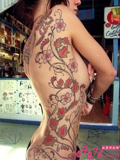 性感美女侧腰时尚好看的花藤纹身图片图片