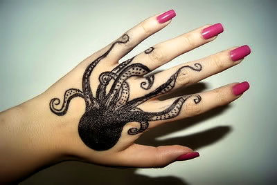 漂亮手背个性时尚章鱼纹身图片图片