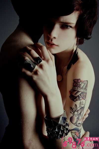 欧美女生手臂创意刺青图片图片