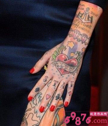 手背创意个性纹身图片