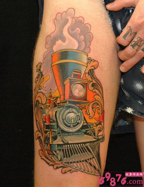 个性手臂创意火车纹身图片缩略频道推荐图