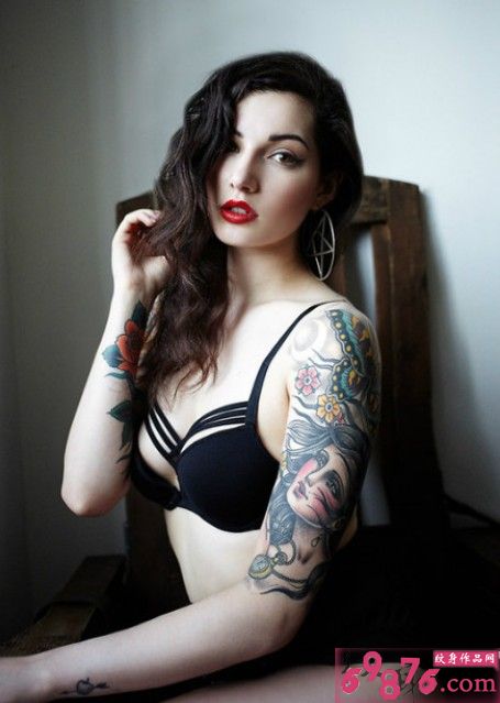 美女手臂创意肖像纹身图片